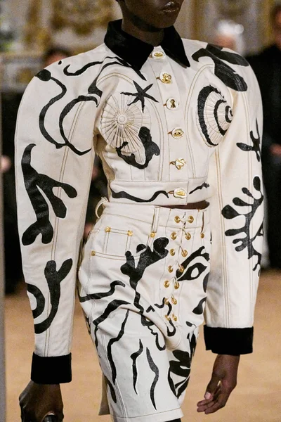 Look 81